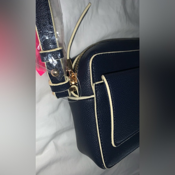 New TAGS Lilly Pulitzer Lilias crossbody camera purse bag - Picture 3 of 11